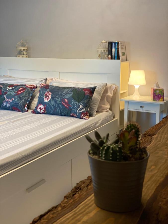 Suite In Oltrepo' Pavese Montescano Exterior foto